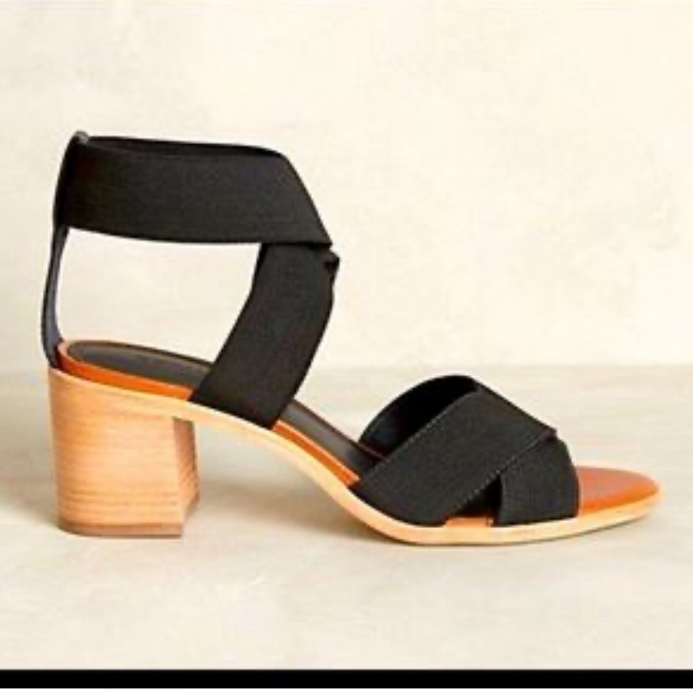 Anthropologie Bernardo strappy block heel classic feminine romantic chunky 90’s